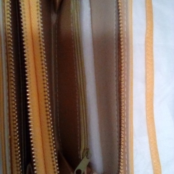 Yellow shoulder wristlet zipper clutch bag - Picture 5 of 6